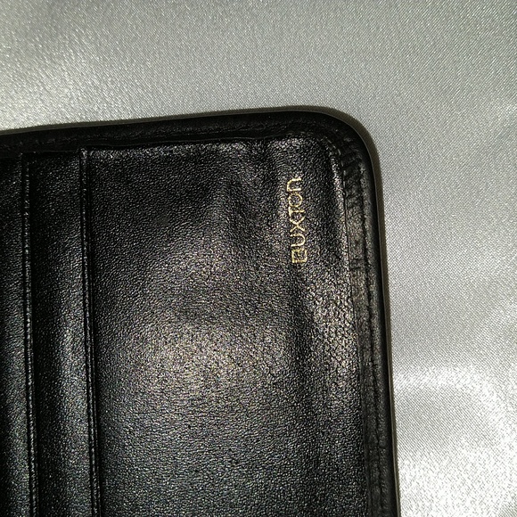 Buxton Women's clutch - Picture 5 of 7